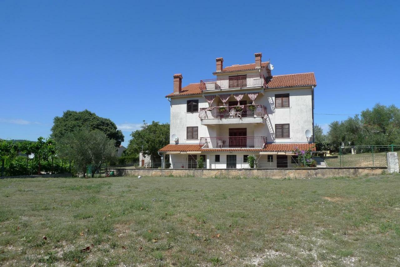 Apartments Smolica Labin  Exterior foto